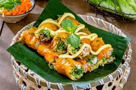  Bánh Tráng Cuốn Cá Ngừ Khô - Liệu Sự Kết Hợp Giòn Tan Của Bánh Tráng Và Hương Vị Mặn Mà Của Cá Ngừ Khô Có Thể Làm Say Đắm Lòng Thực Khách?