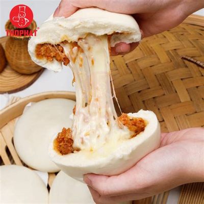  Bánh Bao Phô Mai Cáng Châu: Sự kết hợp kỳ lạ giữa vị mặn của phô mai và độ dai ngon của bánh bao!